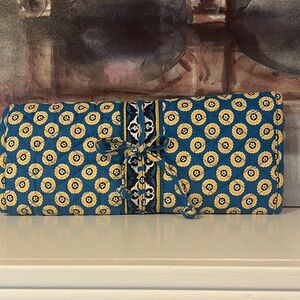 VERA BRADLEY Makeup Brush Bag